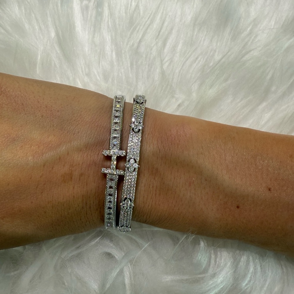 NWT  Silver Bracelet Bundle Set